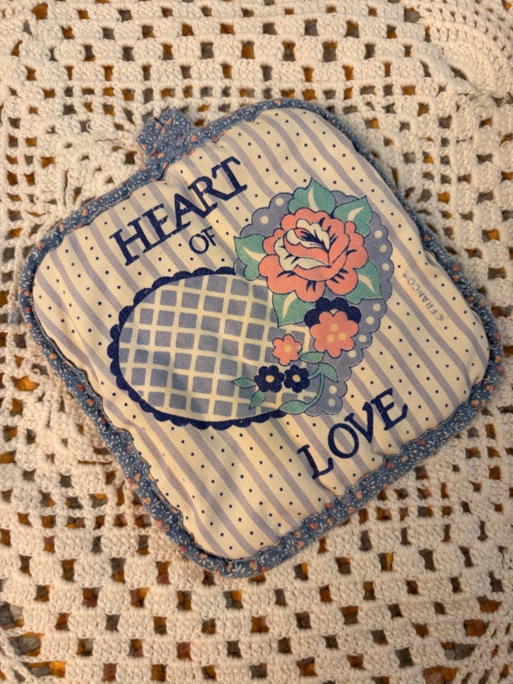 💖✨ 90s Cottagecore “Heart of Love” Pot Holder ✨💖